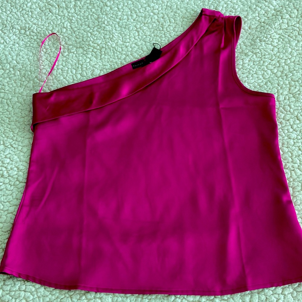 TAHARI - Pink Raspberry Shiny Satin finish one shoulder top. Size L. NWT